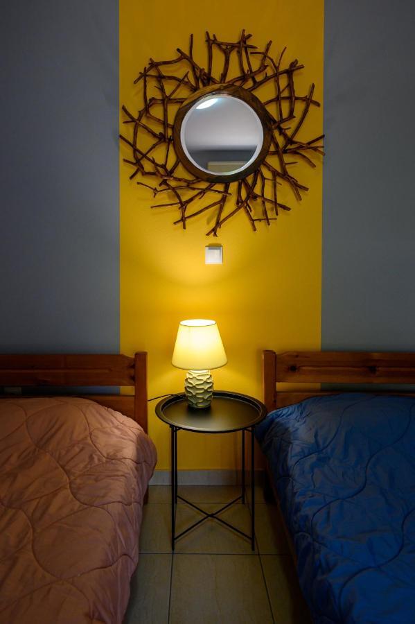 Rea Apartment II "1Minute From The Beach" 卡拉马塔 外观 照片